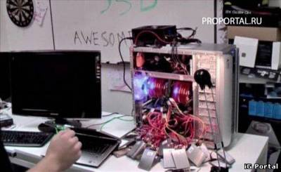 24 жестких диска SSD марки Samsung соединили в RAID-массив